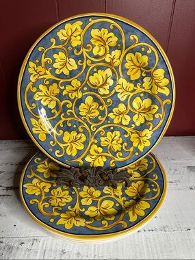 4 Williams Sonoma Palermo Dinner Plates